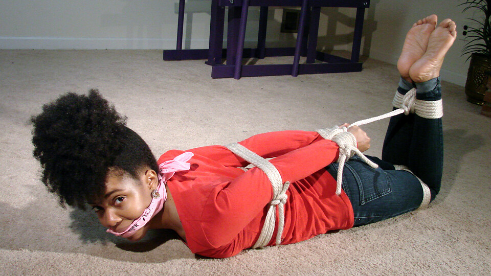 Scarlet Photoset 77